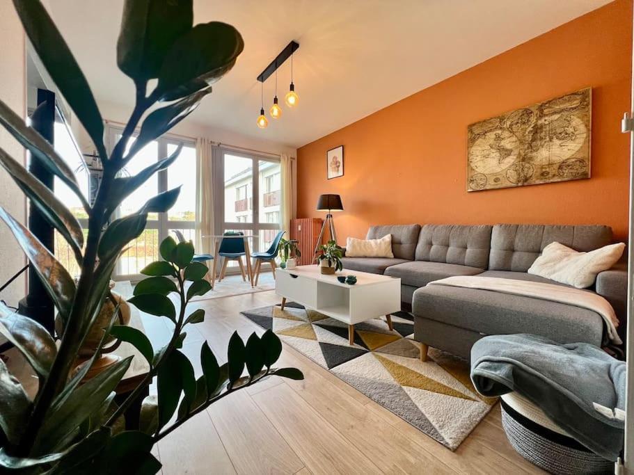 Appartement Le P'Tit Anatole - Joli T2 Avec Parking à Poitiers Extérieur photo